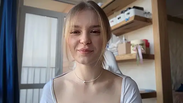 cyberl0ve  online show from 04/15/26, 01:37