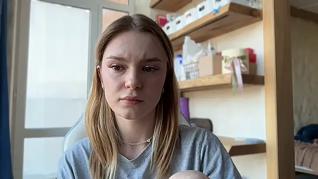 cyberl0ve  online show from 04/16/26, 01:56