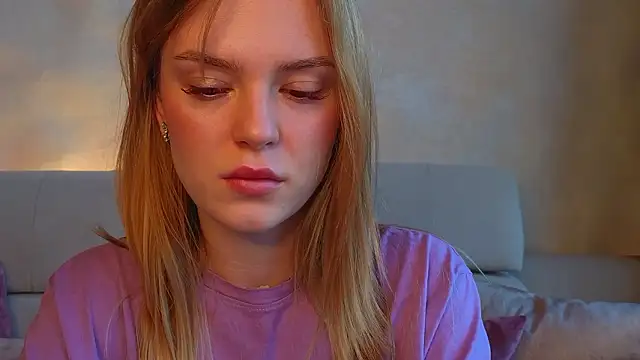 cyberl0ve  online show from 03/18/26, 02:52