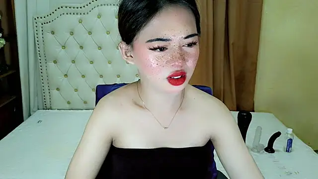 Snapshot of Seductive_sophie chatting on 07/08/26, 02:03 Seductive sophie online show from 07/08/26, 02:03