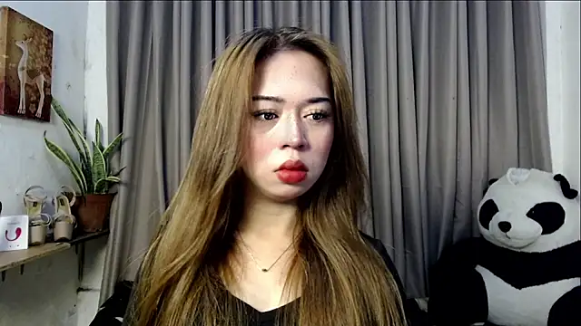 Snapshot of Seductive_sophie chatting on 03/17/26, 02:03 Seductive sophie online show from 03/17/26, 02:03