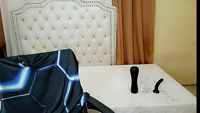 Seductive sophie online show from 05/30/26, 03:13