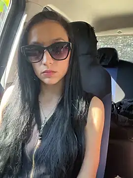 Snapshot of anamaria04 chatting on 04/04/26, 02:01 anamaria04 online show from 04/04/26, 02:01