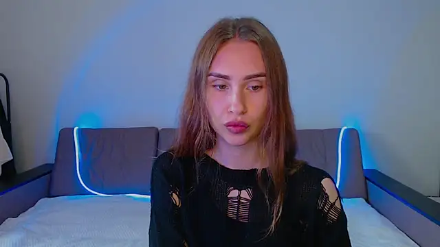 yourameliaa online show from 04/21/26, 12:12