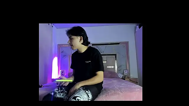 monky 0002 online show from 03/12/26, 11:31