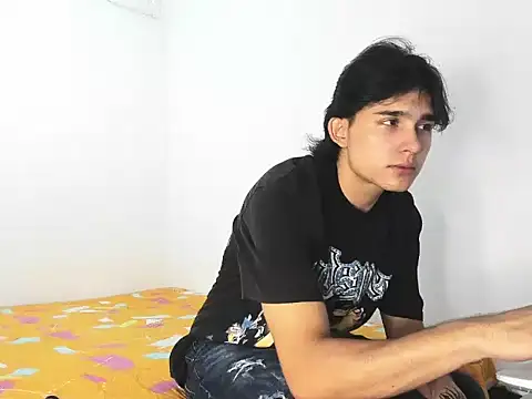 monky 0002 online show from 05/05/26, 08:01