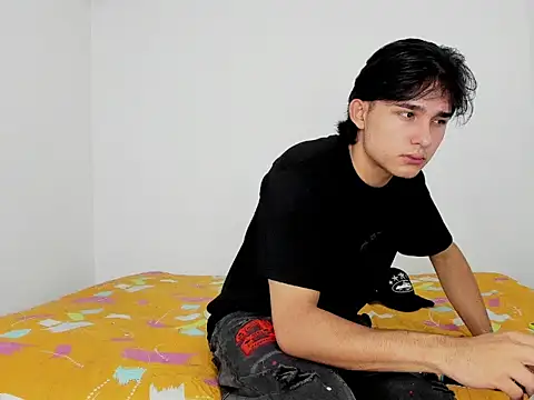 monky 0002 online show from 05/19/26, 08:05