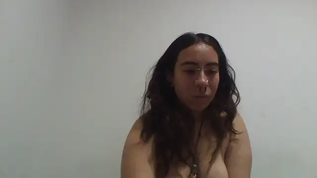 Moonandzukko online show from 04/15/26, 12:38
