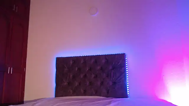 sweetsea  online show from 04/17/26, 11:40