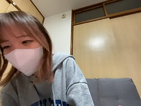 airi-ai0302 online show from 05/23/26, 10:53