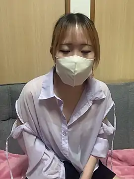 airi-ai0302 online show from 03/18/26, 07:15