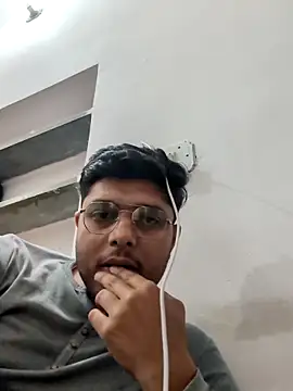 boyxzyzyxxx online show from 03/01/26, 05:02