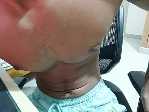 kratosTheHunk online show from 04/21/26, 07:48