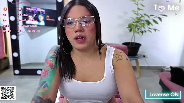 ashley-midnight online show from 05/21/26, 07:55