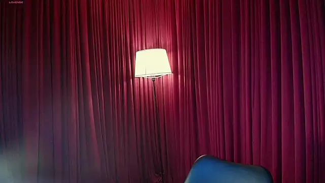 Leslymarin  online show from 04/09/26, 07:53