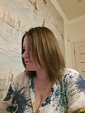 LaraHarper online show from 04/07/26, 08:54