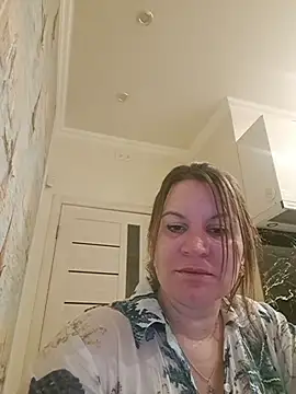 LaraHarper online show from 04/15/26, 10:43