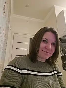 LaraHarper online show from 04/05/26, 10:05