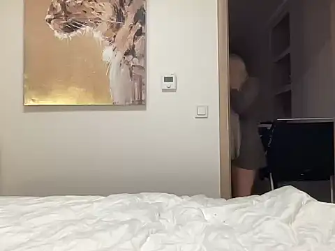 Snapshot of Mea_Blondiee chatting on 03/01/26, 10:43 Mea Blondiee online show from 03/01/26, 10:43