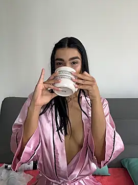 Bella Smithe online show from 04/21/26, 05:19