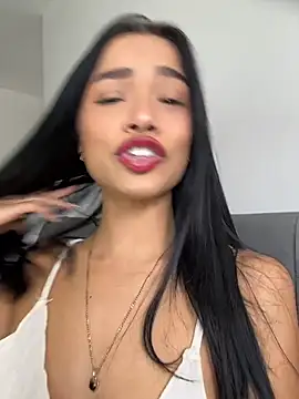 Snapshot of Bella_Smithe chatting on 06/30/26, 05:46 Bella Smithe online show from 06/30/26, 05:46