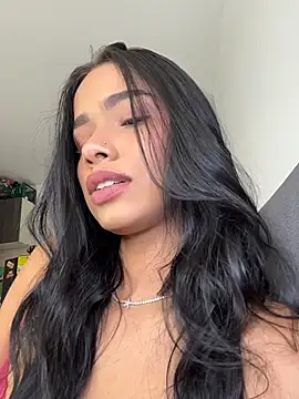 Snapshot of Bella_Smithe chatting on 07/04/26, 04:55 Bella Smithe online show from 07/04/26, 04:55