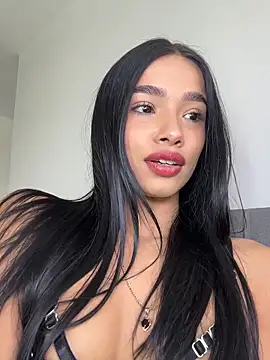 Bella Smithe online show from 05/27/26, 04:03