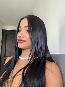 Snapshot of Bella_Smithe chatting on 07/18/26, 04:26 Bella Smithe online show from 07/18/26, 04:26