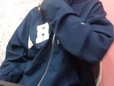 lolit cat online show from 03/09/26, 12:36