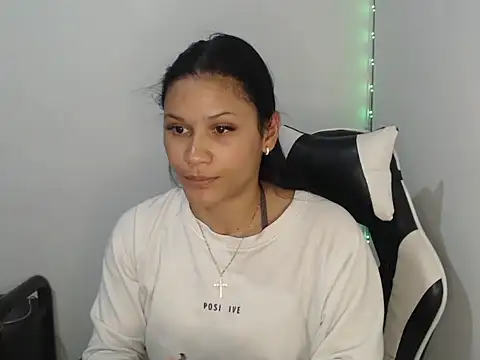 KathLovee online show from 04/24/26, 02:41