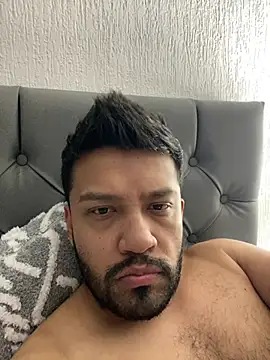 Snapshot of leonartho223 chatting on 03/02/26, 03:29 leonartho223 online show from 03/02/26, 03:29