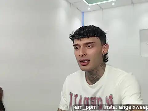 yourxcyberxangel online show from 04/17/26, 12:46