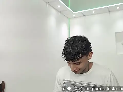 yourxcyberxangel online show from 04/17/26, 02:09