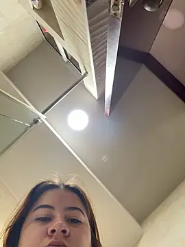 Snapshot of Zoe_Luxxe_ chatting on 05/18/26, 11:15 Zoe Luxxe online show from 05/18/26, 11:15