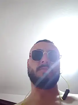 Snapshot of Shayka96 chatting on 03/02/26, 05:19 Shayka96 online show from 03/02/26, 05:19