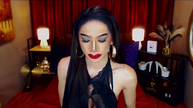 Snapshot of KieraLee chatting on 05/15/26, 05:05 KieraLee online show from 05/15/26, 05:05