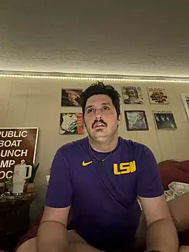 Snapshot of PoundedCajunGuy93 chatting on 05/25/26, 03:28 PoundedCajunGuy93 online show from 05/25/26, 03:28