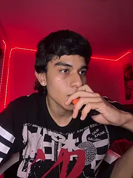 Snapshot of IronLatino chatting on 03/02/26, 06:58 IronLatino online show from 03/02/26, 06:58