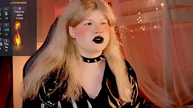 LilithNlsn online show from 04/12/26, 01:09