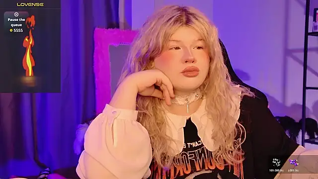 LilithNlsn online show from 03/27/26, 09:38