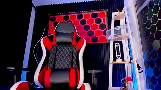 Max Hader  online show from 03/20/26, 04:24