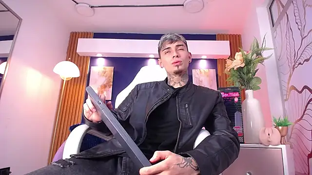 Max Hader  online show from 03/31/26, 11:40