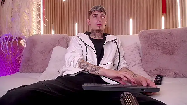 Max Hader  online show from 03/06/26, 03:12