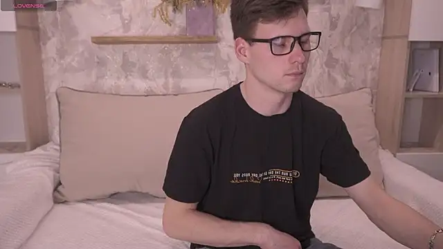 Magic Pasha online show from 04/03/26, 04:57