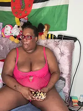 Snapshot of SweetCurvyRose chatting on 03/17/26, 08:56 SweetCurvyRose online show from 03/17/26, 08:56