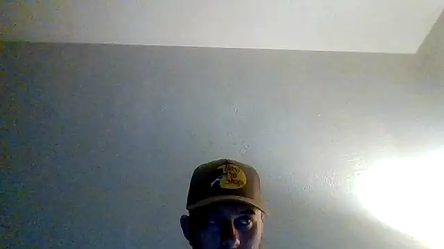 Snapshot of TallHungandCloudy69 chatting on 03/04/26, 01:41 TallHungandCloudy69 online show from 03/04/26, 01:41