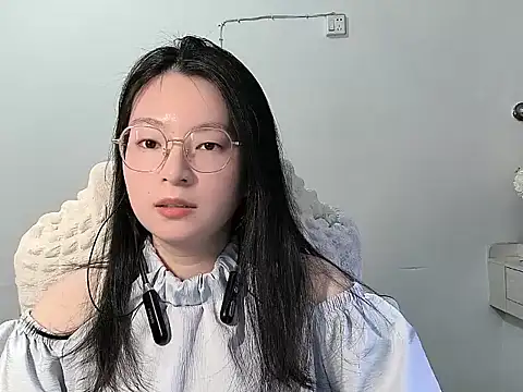 Eeya-36 online show from 03/25/26, 12:04