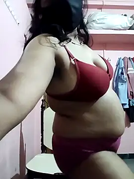 Snapshot of Miss-Dolly07 chatting on 04/10/26, 05:42 Miss-Dolly07 online show from 04/10/26, 05:42