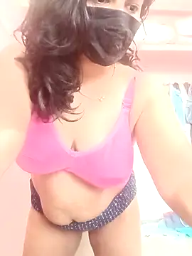 Snapshot of Miss-Dolly07 chatting on 04/15/26, 03:12 Miss-Dolly07 online show from 04/15/26, 03:12