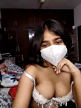 Snapshot of Ishaa_22 chatting on 03/08/26, 05:38 Ishaa 22 online show from 03/08/26, 05:38